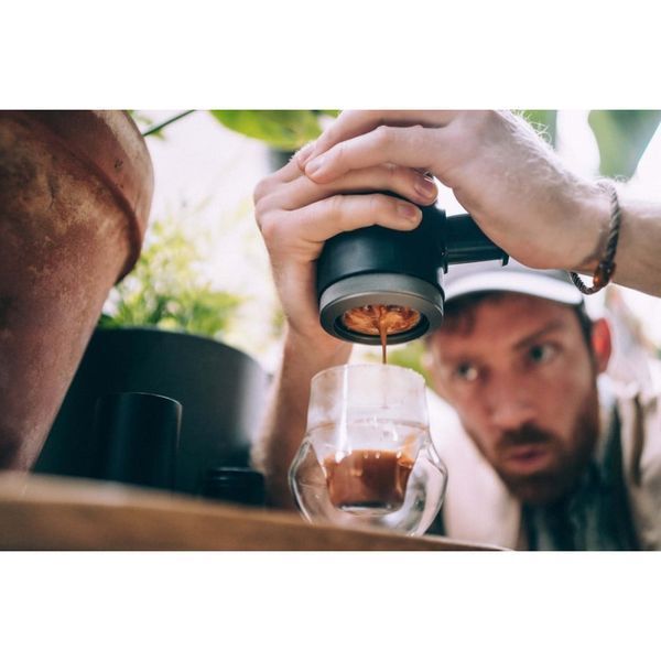 Набор для кофе Wacaco Picopresso: эспрессо-кофеварка, чехлы и стенд-подставка at-PicopressoSet1 фото